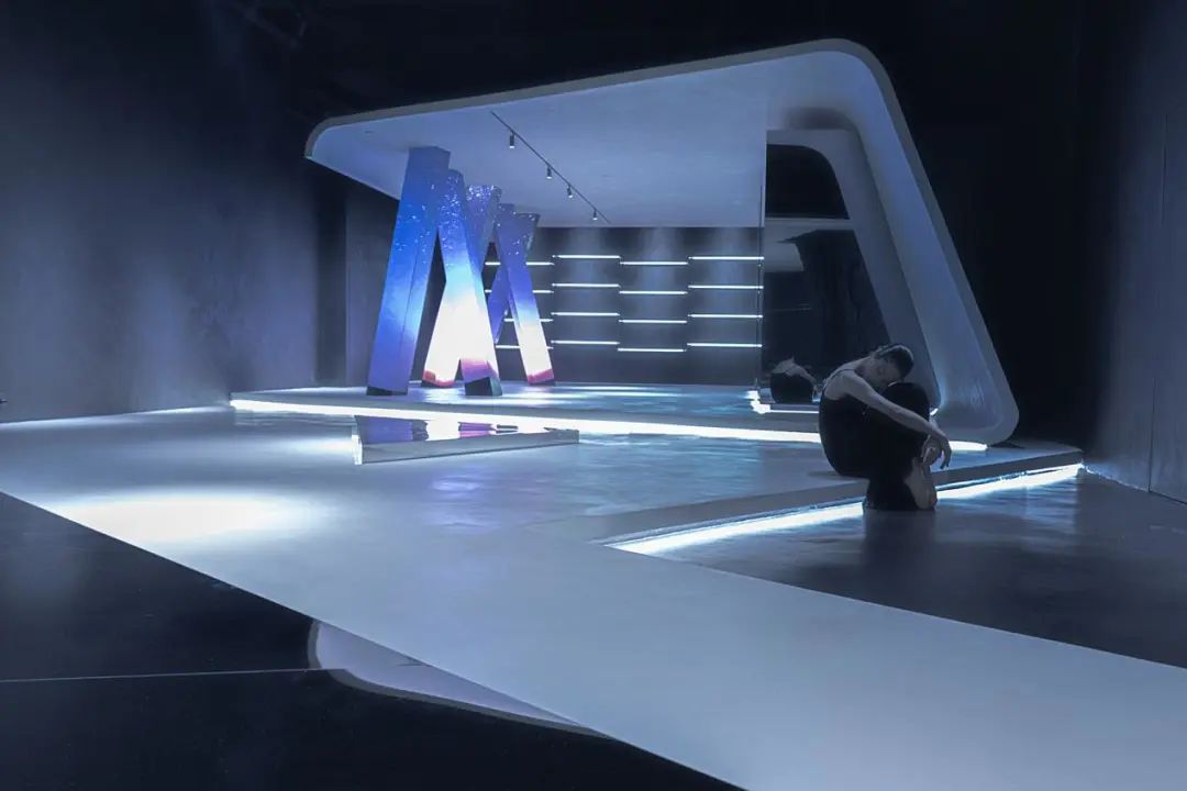 MEAT MARKET 国际奢侈品买手店丨中国杭州丨楊偉建築空間設計事務所-13