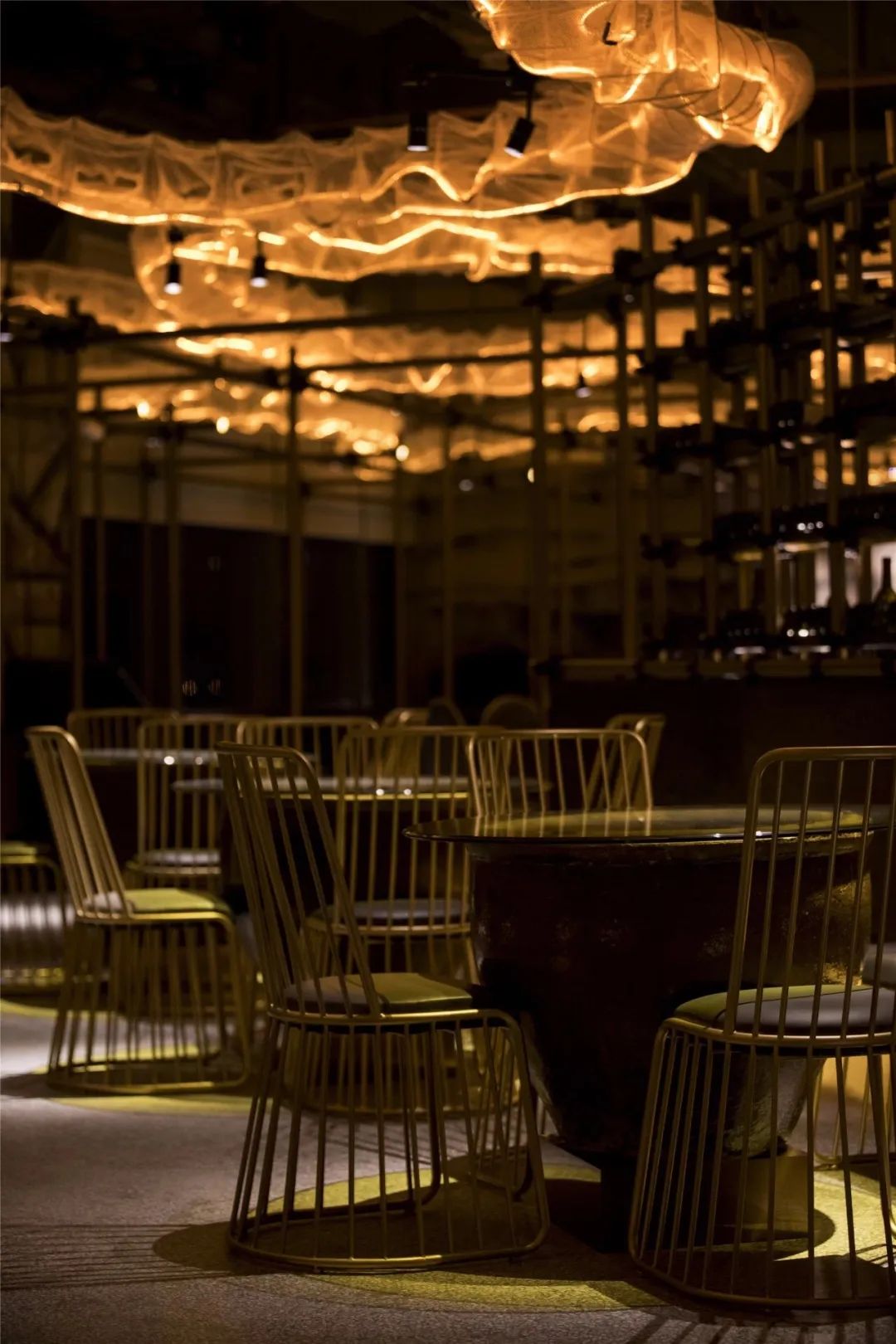 长沙哇鳝 | 室内外共融的美食空间-44