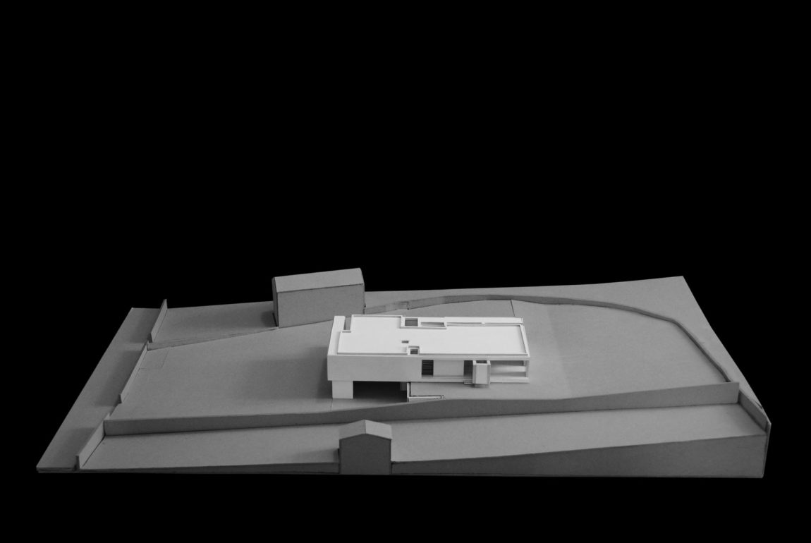 葡萄牙现代白色家居,融入自然美景-60