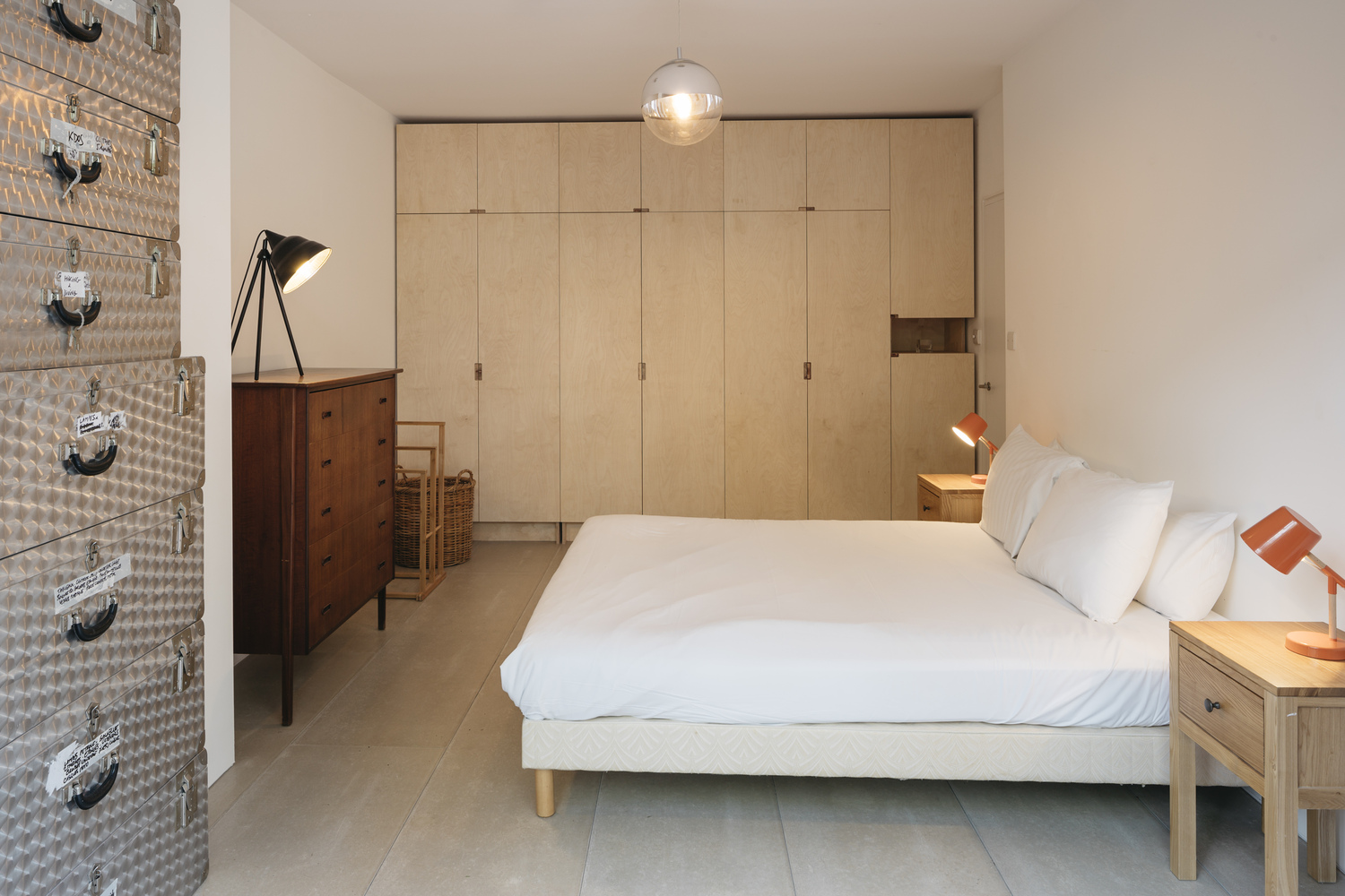 Maries Wardrobe  Tsuruta Architects-60