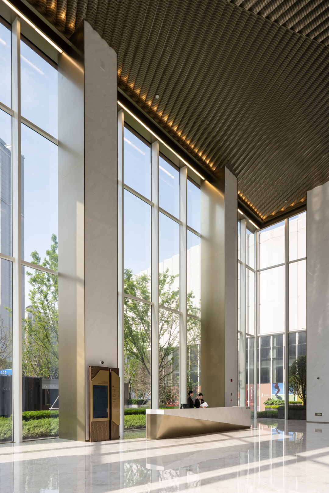 上海国华金融中心，黄浦江畔 灯塔相望丨中国上海丨上海柏熙标识有限公司-76