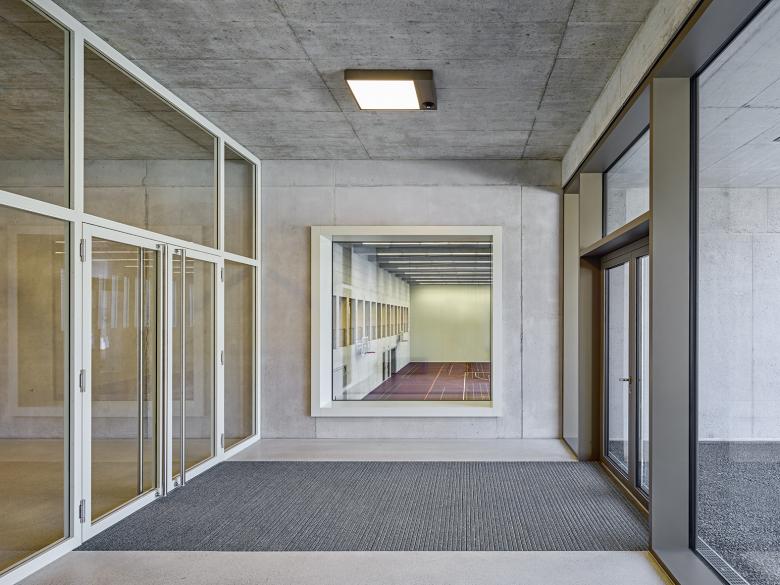 Sportzentrum Kerenzerberg 体育中心丨瑞士丨Burkard Meyer Architekten-12