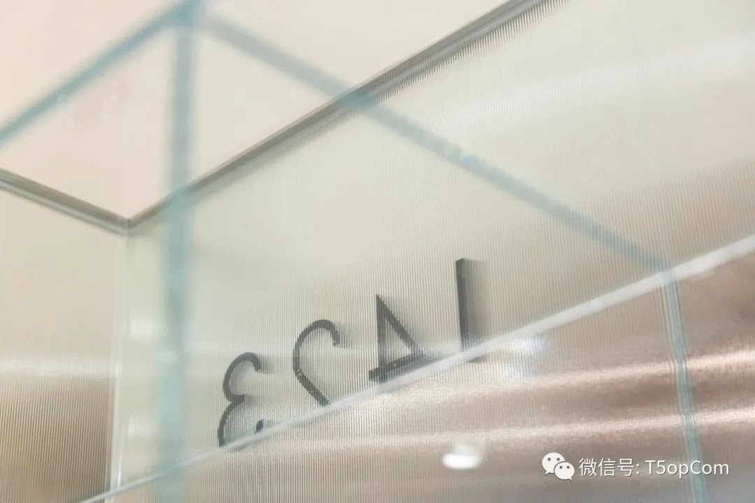 首尔 37 平方小型女装店 1423 Naive Water丨韩国首尔-14