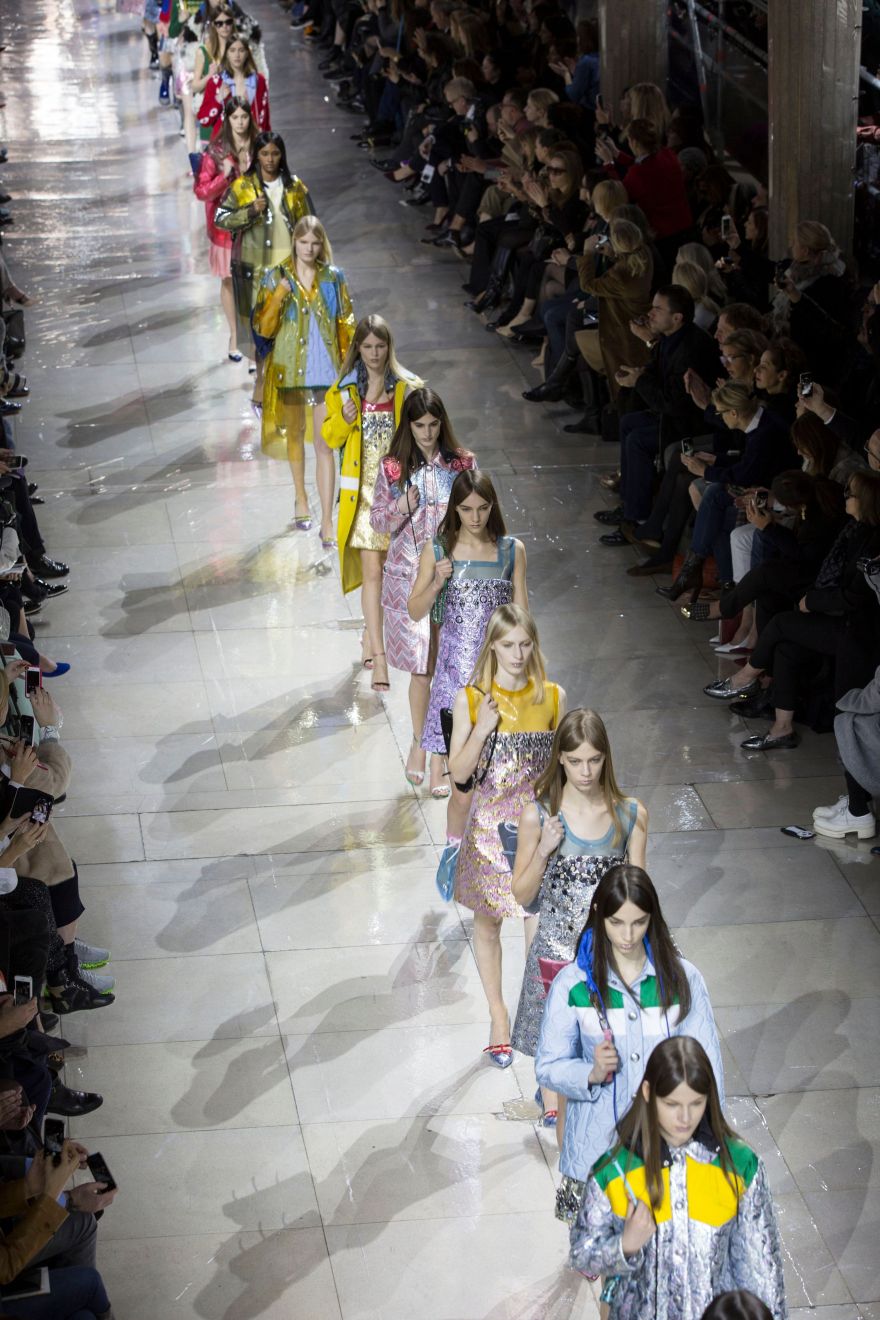 2014 FW Miu Miu 巴黎大秀 · 网格结构重构空间-13