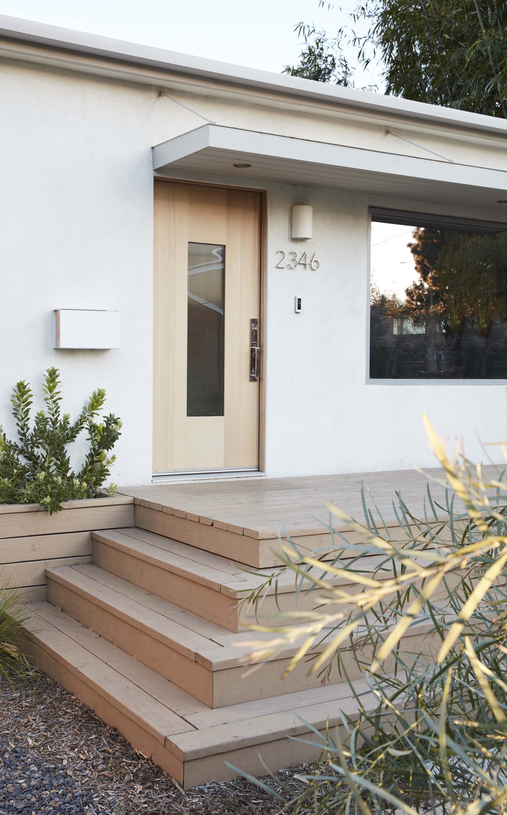 Silverlake Terrace Bungalow Renovation and Extension / ARA-la-30