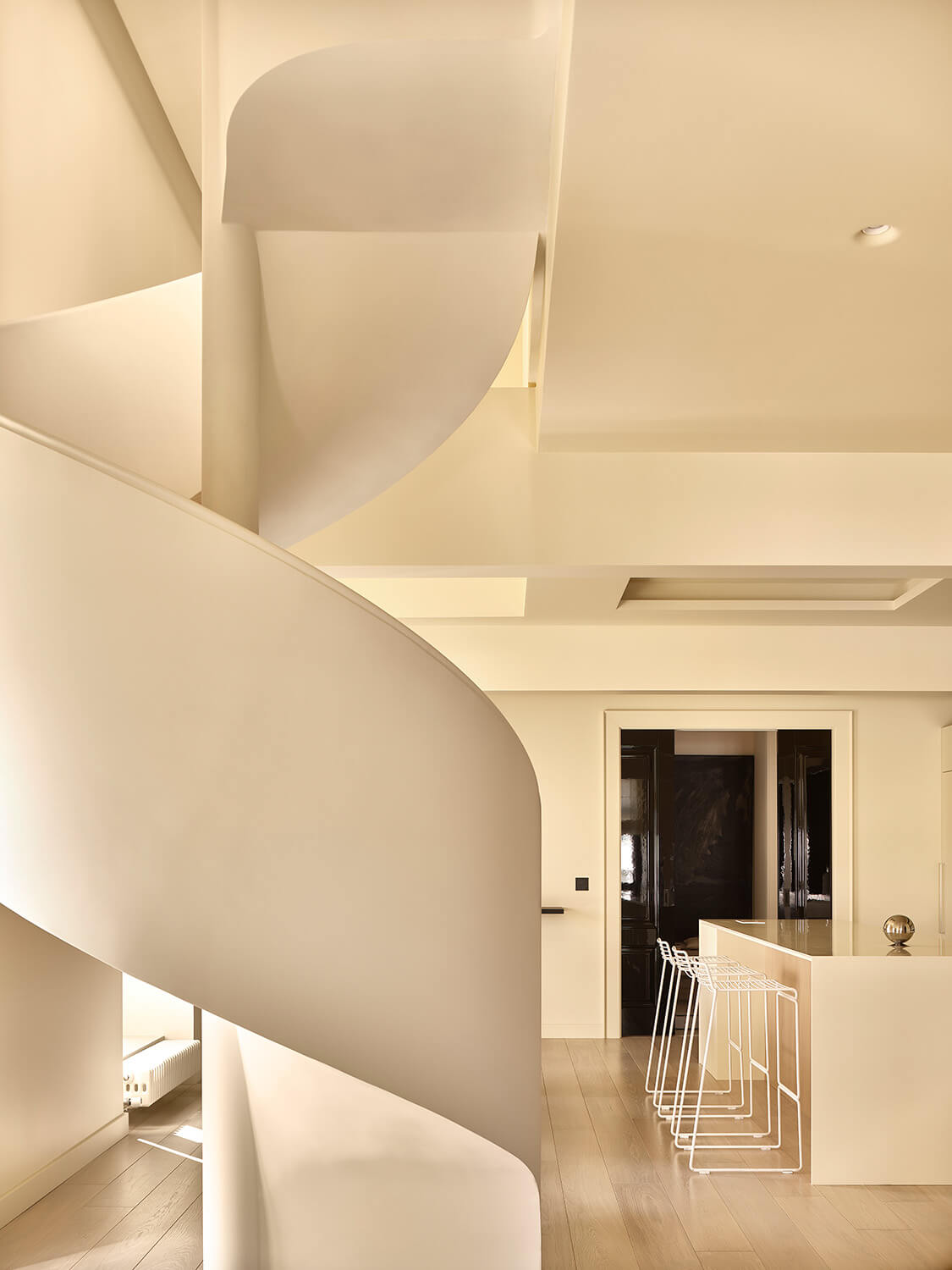 莫斯科色彩鲜艳的现代公寓丨俄罗斯莫斯科丨Well Done Interiors-32