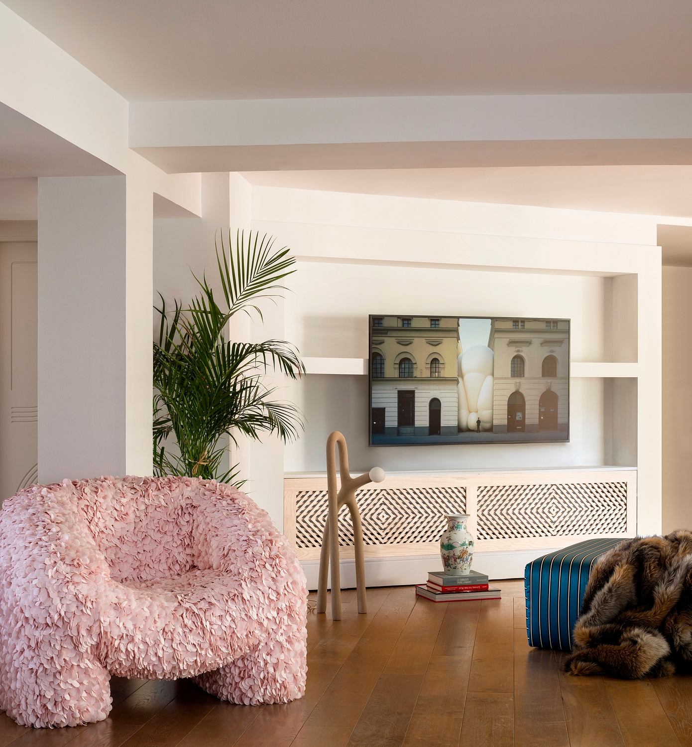 MG.01: Quiet Luxury for a Garden-Lined, Art-Filled Madrid Apartment-6