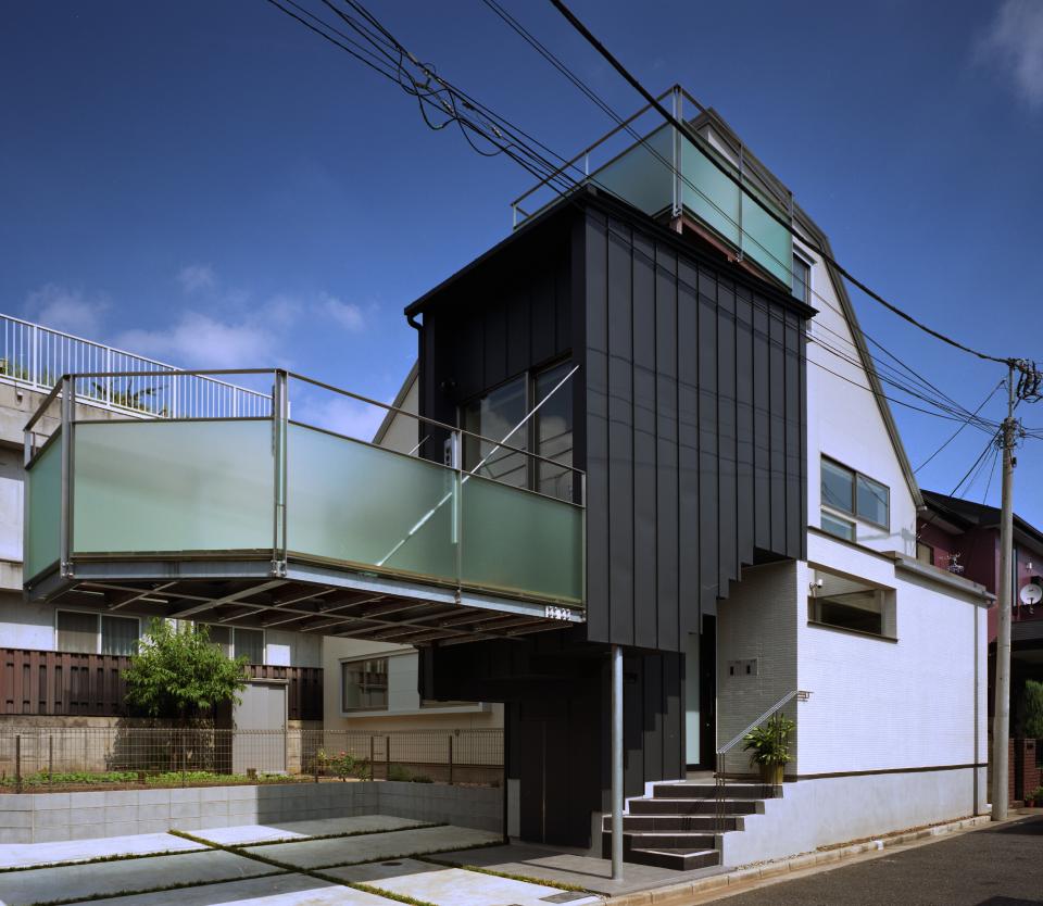 【白鷺の家】吊り橋のように宙に浮くバルコニーの家丨日本京都丨（株）プライム一級建築士事務所-3