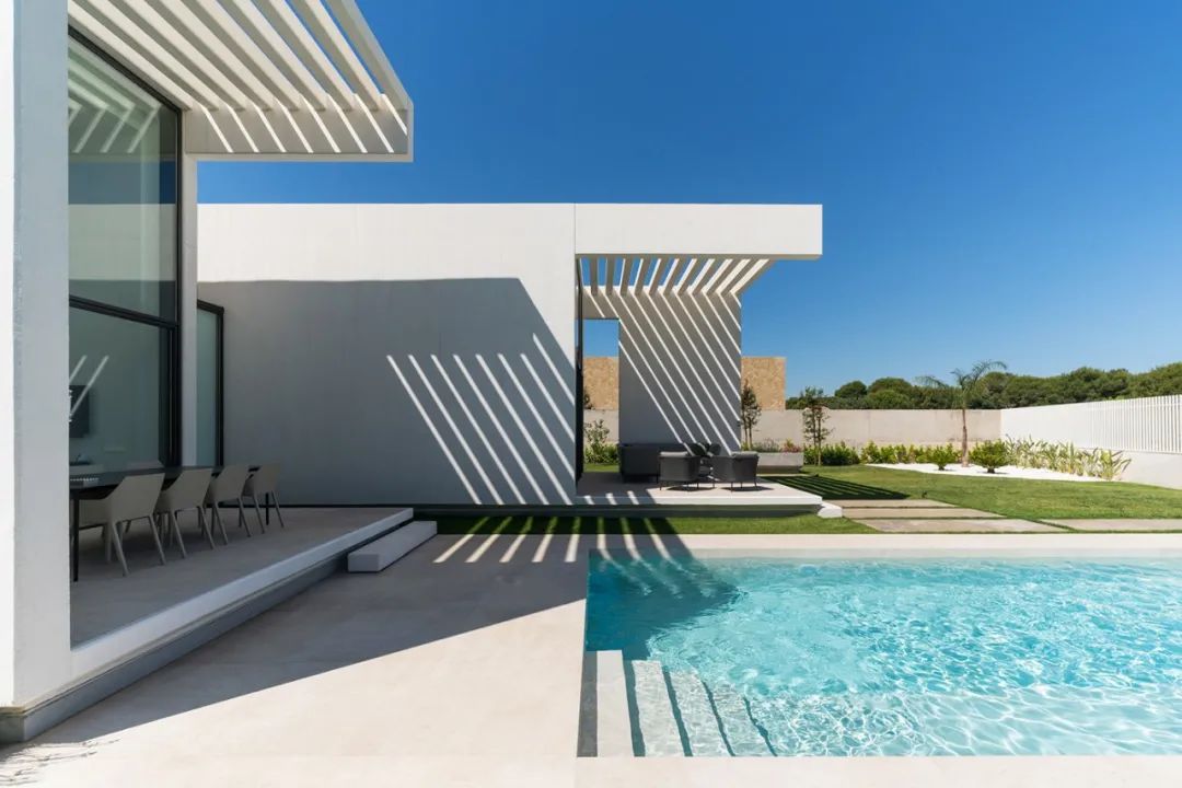 西班牙瓦伦西亚 240㎡纯白别墅丨Ruben Muedra-13