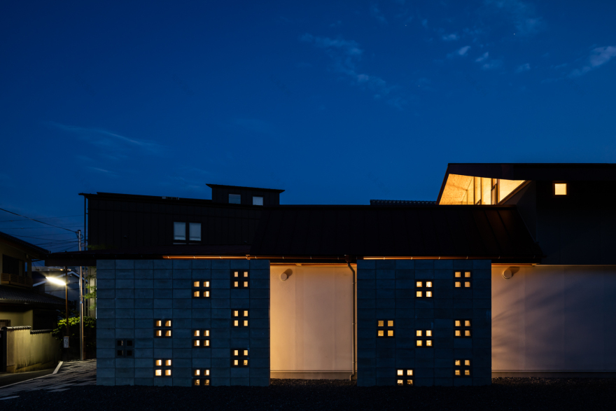 surrounded house 2-10