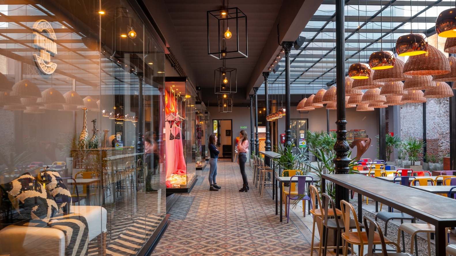 阿根廷百年修道院改造的购物中心-82