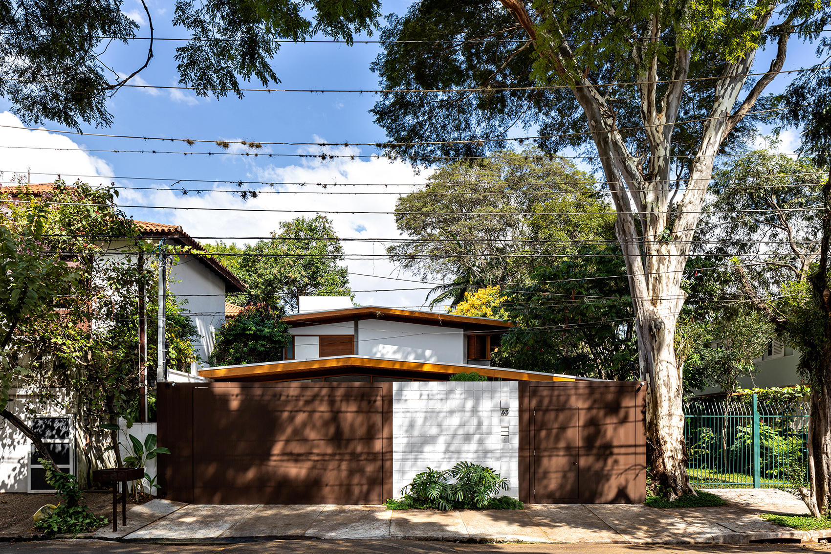 Thompson Hess住宅，巴西 / Felipe Hess-3