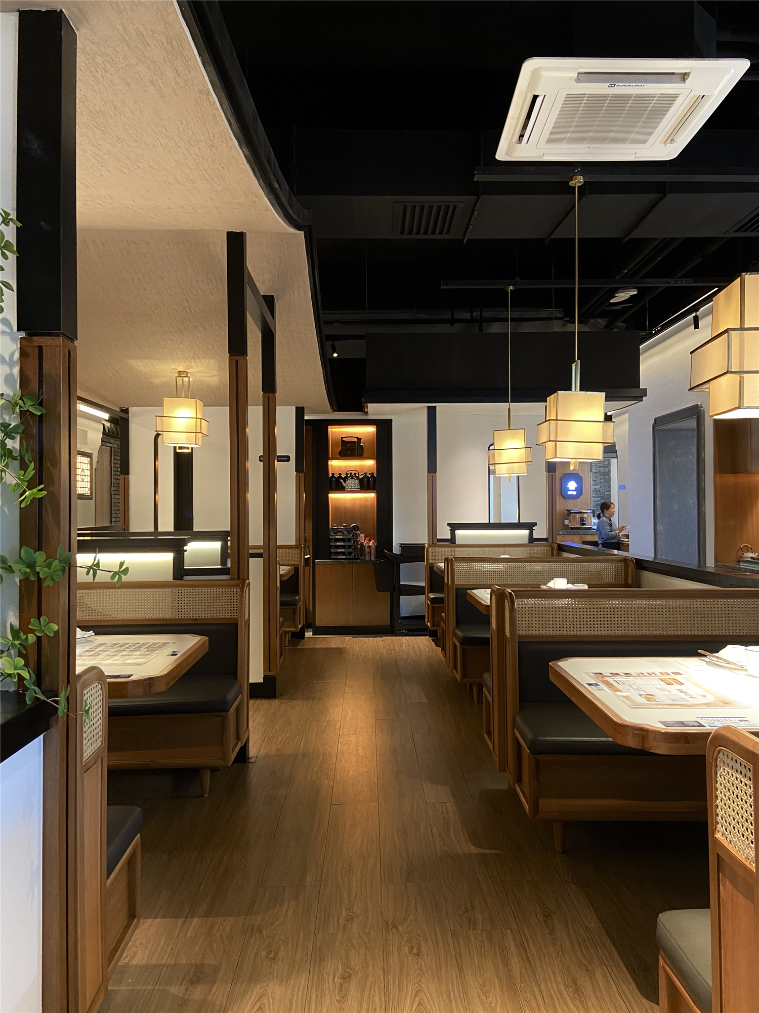 《淳圆外》餐厅 · 现代简约的新式徽派设计-11