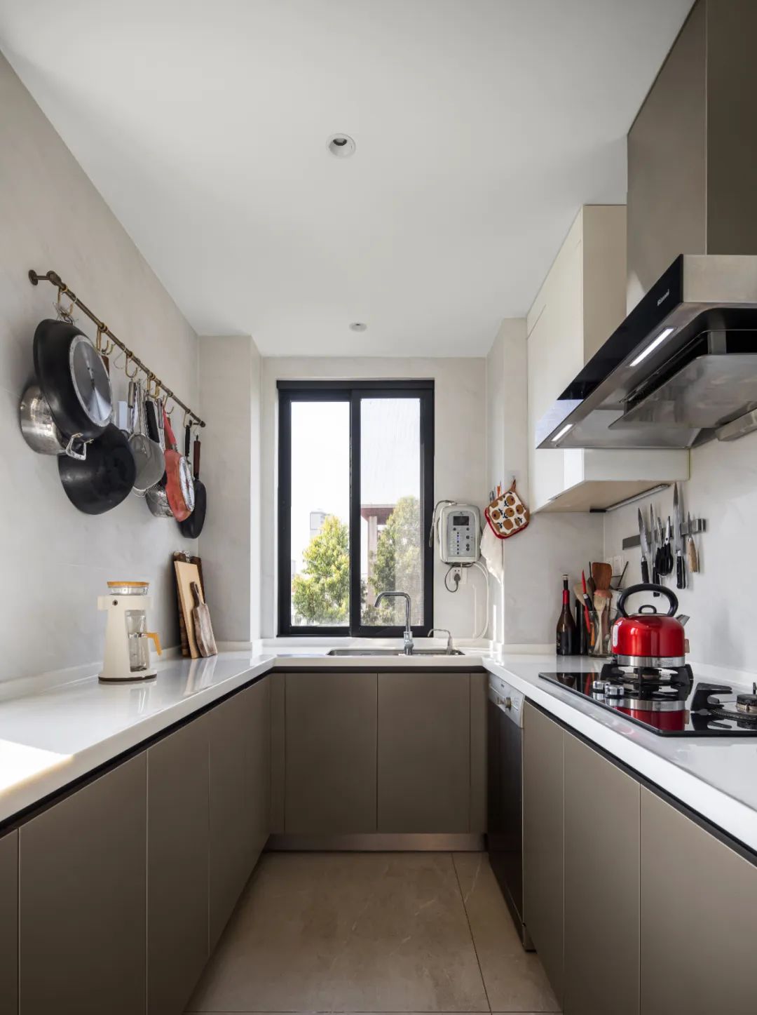 藏心住所 · 观生活,复雅事的广州之家丨中国广州丨从容设计-27