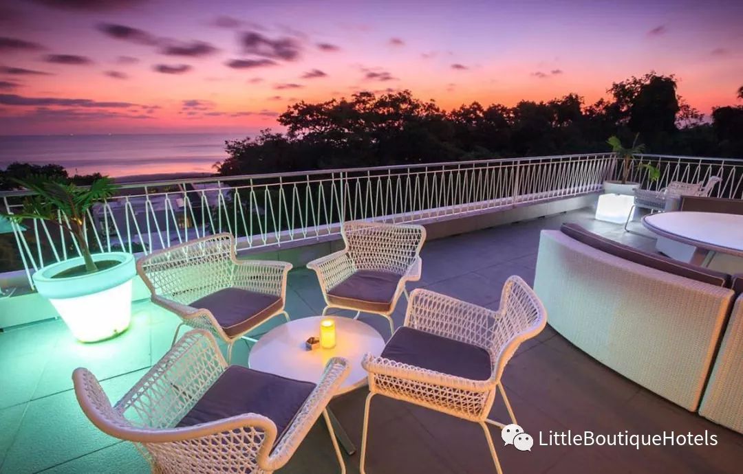 巴厘岛"Luna2"酒店 | 复古未来主义的室内设计盛宴-18