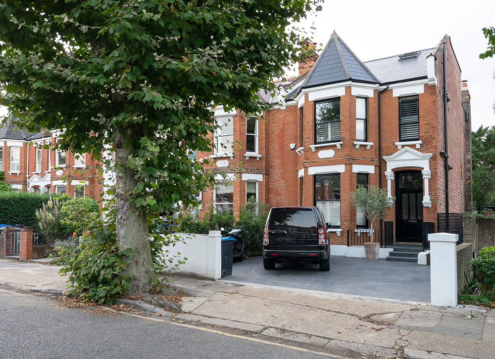 伦敦带有乡村特色的漂亮联排别墅-15