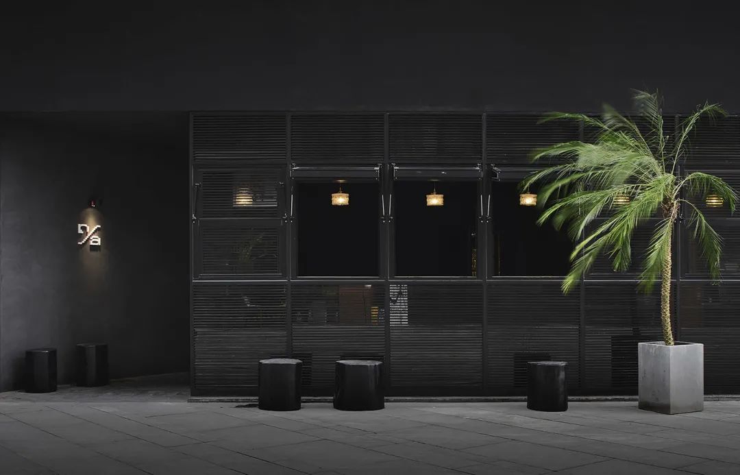 城市里的黑森林 N,A Friend Bar丨中国宁波丨启仓设计-6