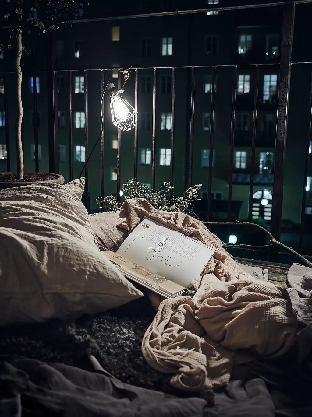 家居玻璃窗风格选择与设计案例-41