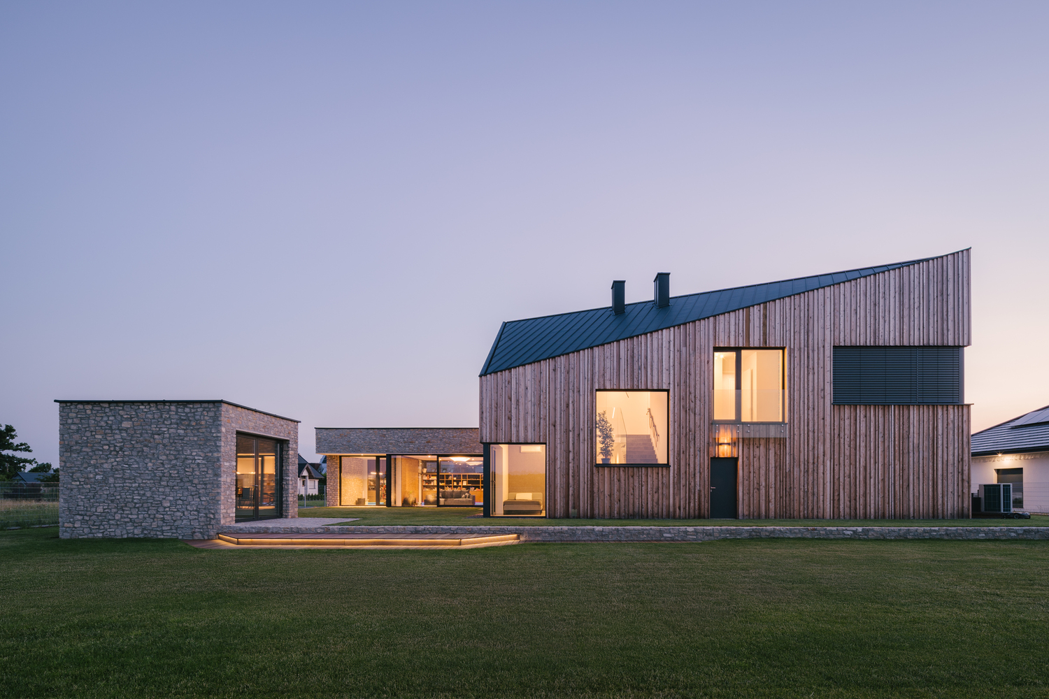 波兰田野中的和谐共生建筑丨波兰波莱丨Staruń Wanik Architects-25