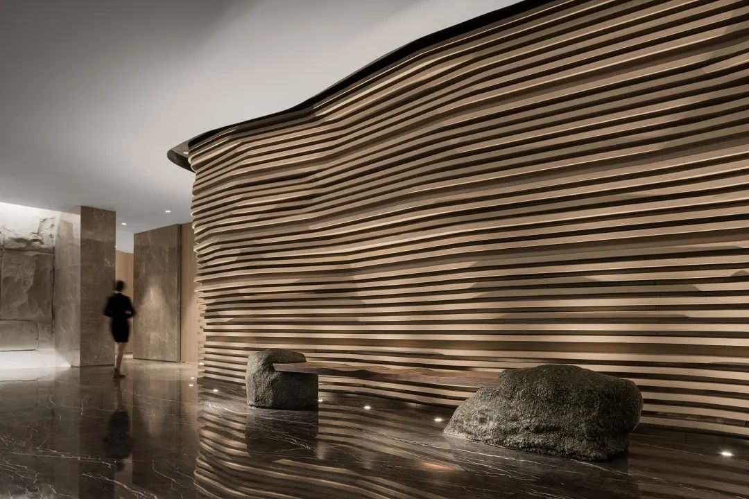 重庆融创文旅城曲水风和销售中心——山城江城,看山听雨-23