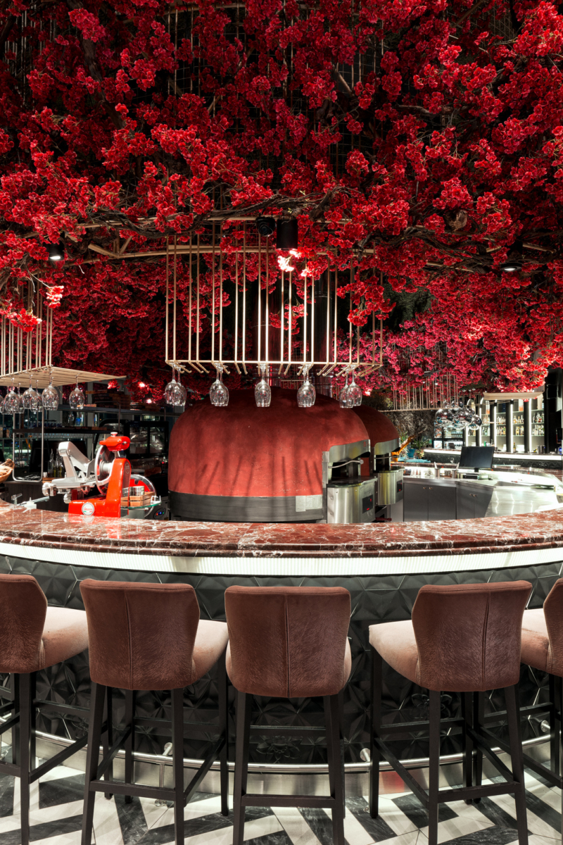 梦幻森林中的摇滚盛宴·Studio Idea 打造极致感官体验的 Mr· Pizza Original-8