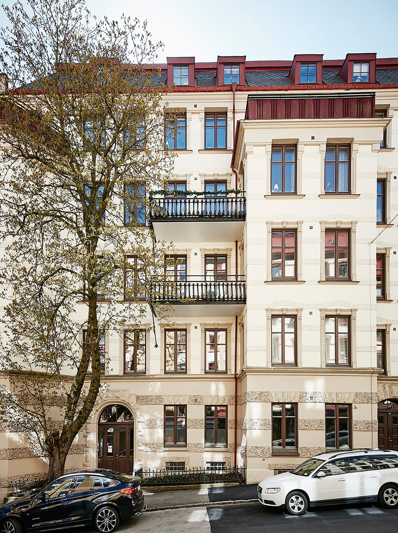 梦幻花卉厨房与雪白客厅 | 哥德堡公寓设计-23