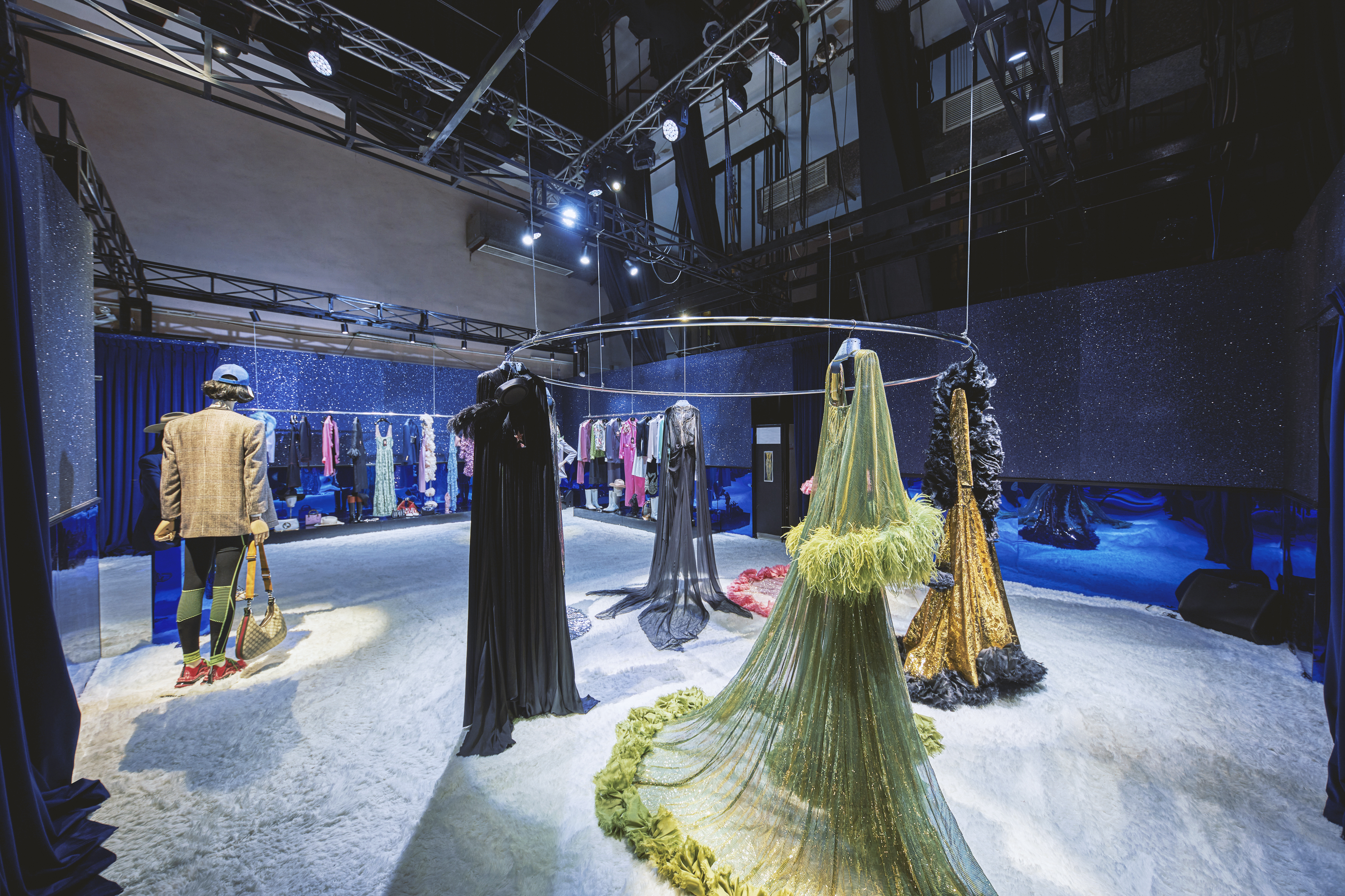 Cine Gucci 时尚展览周丨越南-24