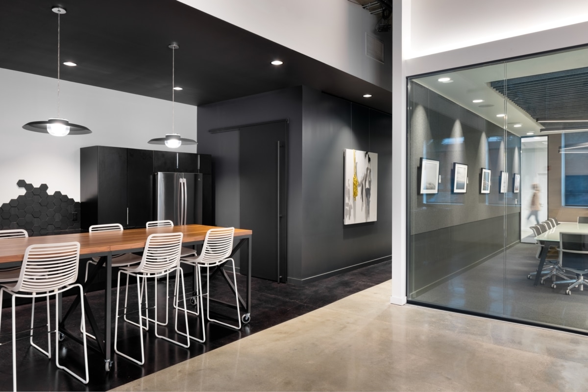 历史建筑中的现代办公空间-13