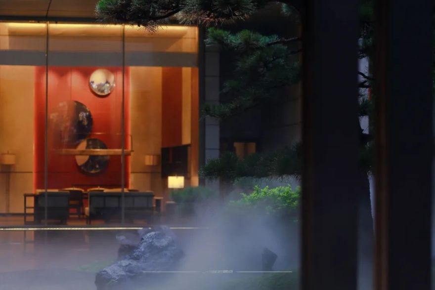 南京长江之舟华邑酒店中庭 | 融山水之景,显古典园林之美-34