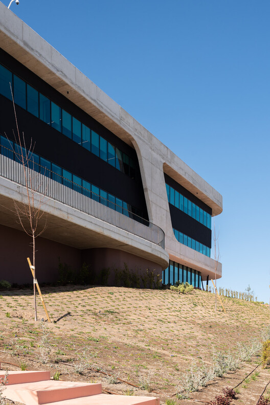 葡萄牙 Miniclip 办公楼丨葡萄牙波尔图丨Openbook-13