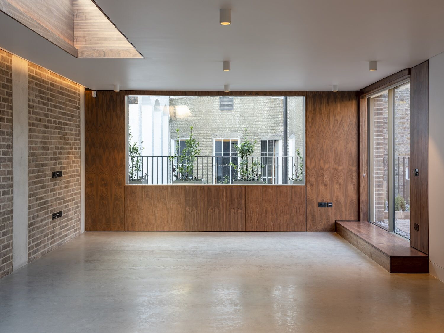 英伦经典与当代创新的完美融合——Weymouth Mews 住宅设计-9