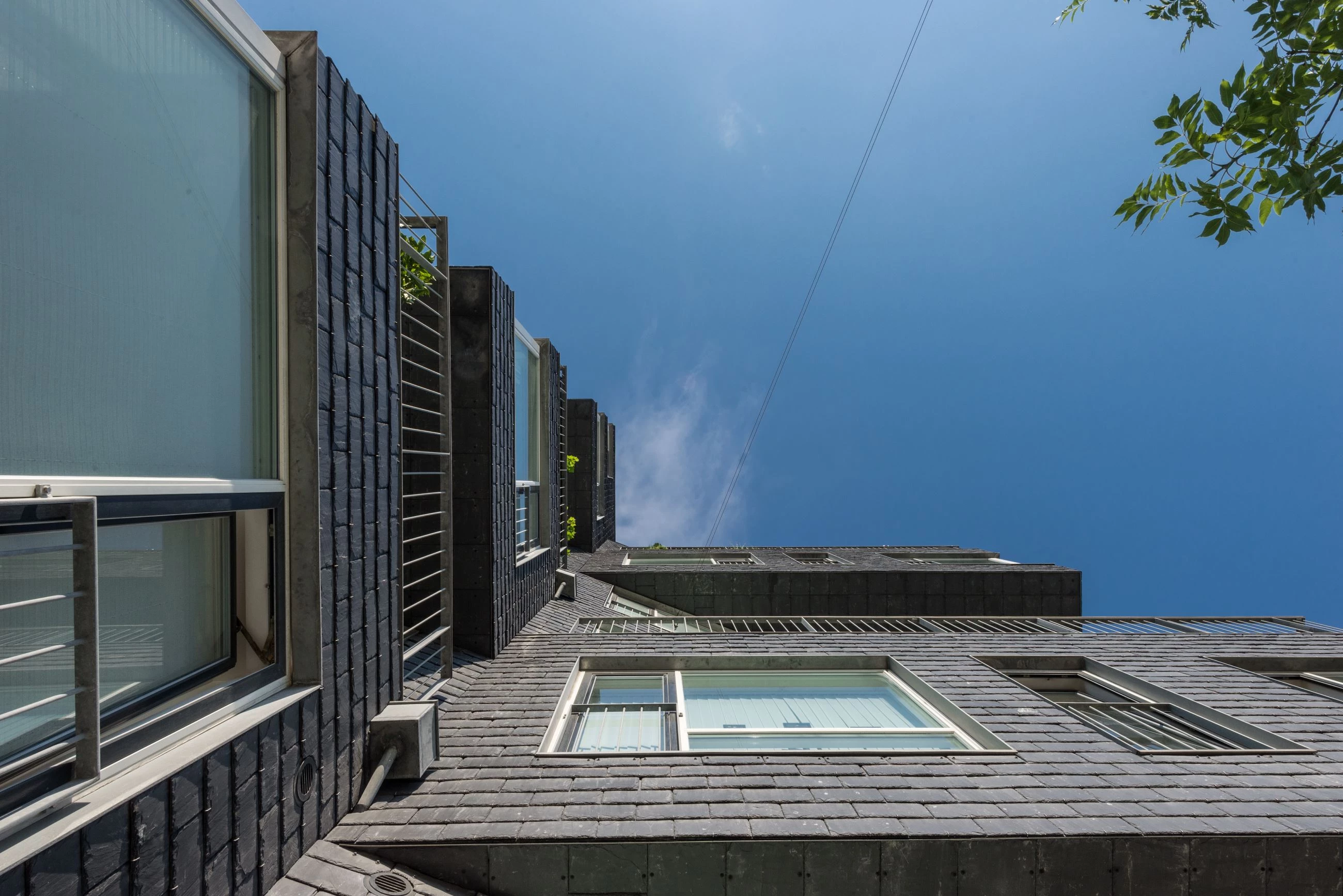 哥本哈根港口的绿色灯塔-12