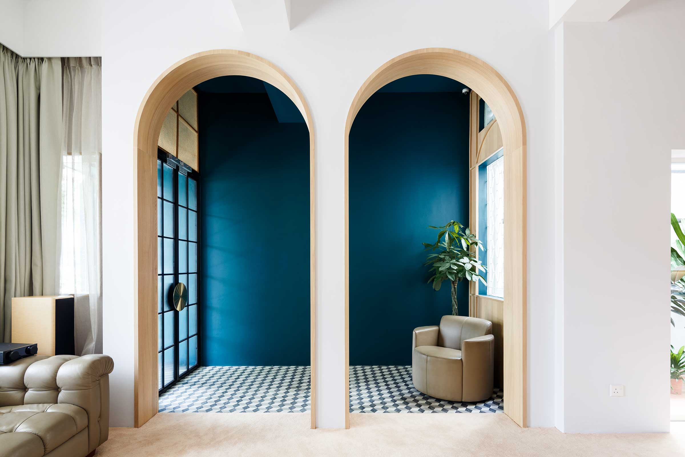 This Home Studio is an Elemental, Sentimental Space — Design Anthology-1