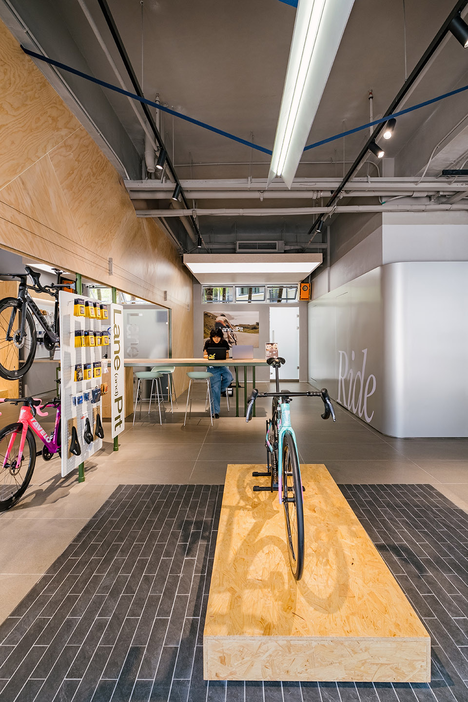 服装店丨中国深圳丨SORA®-14