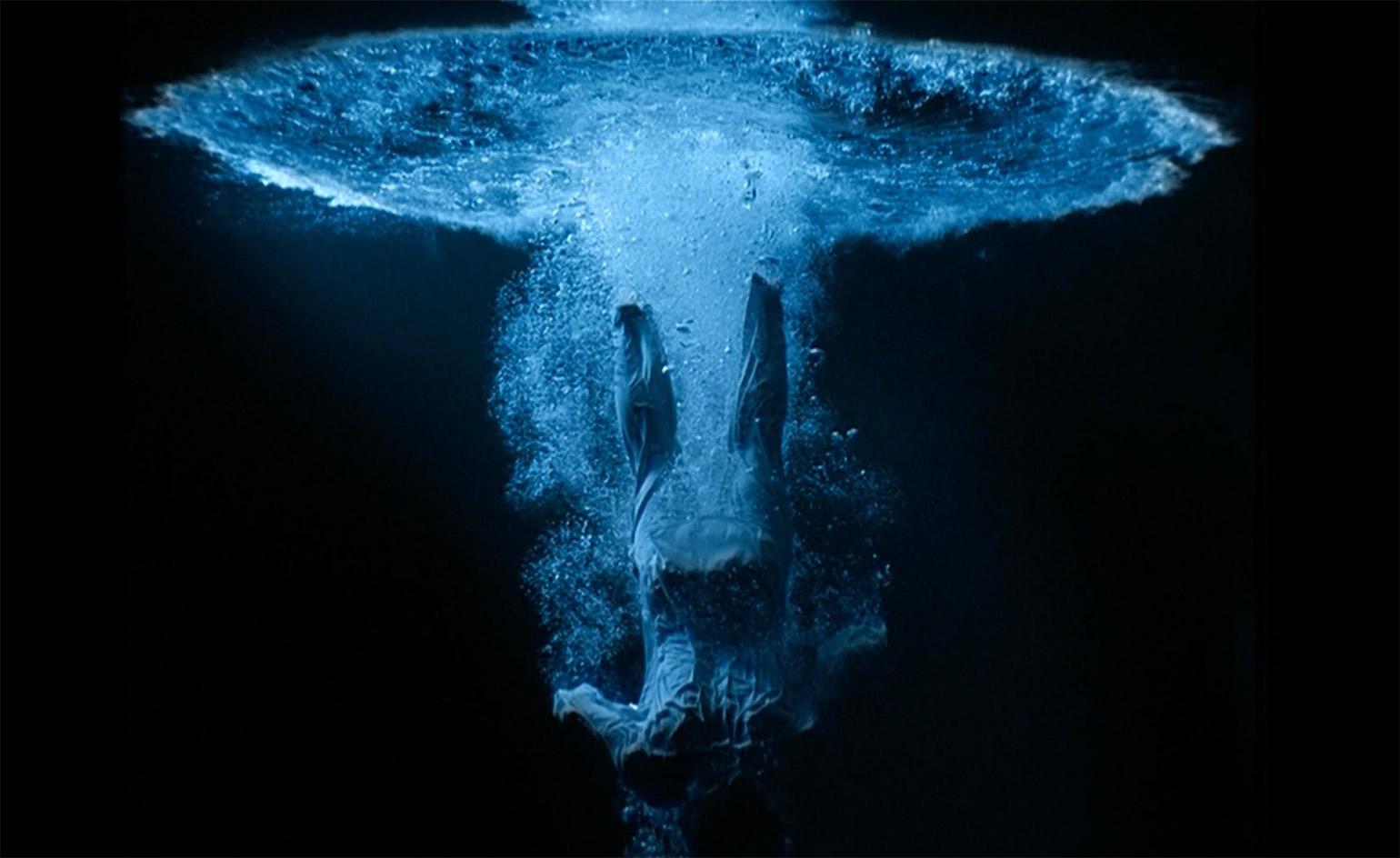 生命、死亡与复兴 | 比尔·维奥拉与米开朗基罗的冥想-1