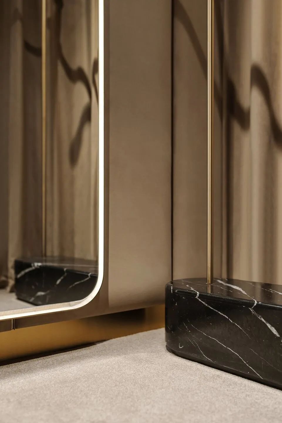 【664期】体验式试衣间，这个奢华的试衣间犹如咖啡厅-35