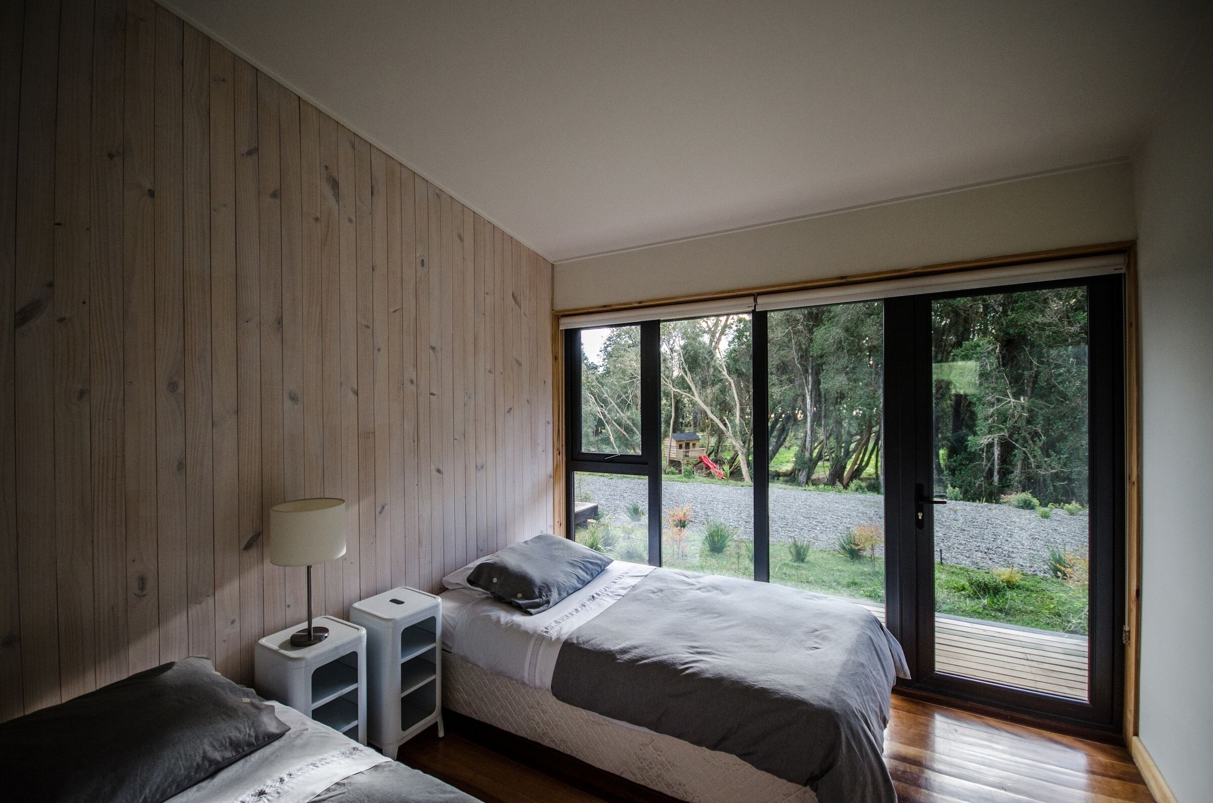 智利森林中的悬浮之家-34