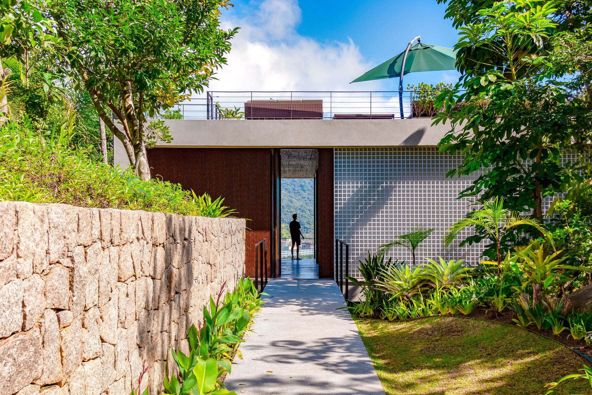 托尼尼亚斯之家丨巴西丨24 7 Arquitetura-14