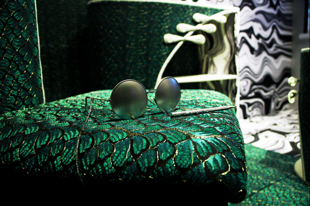 《青春照相馆》 | 旗袍元素演绎时光消逝的视角感受-2