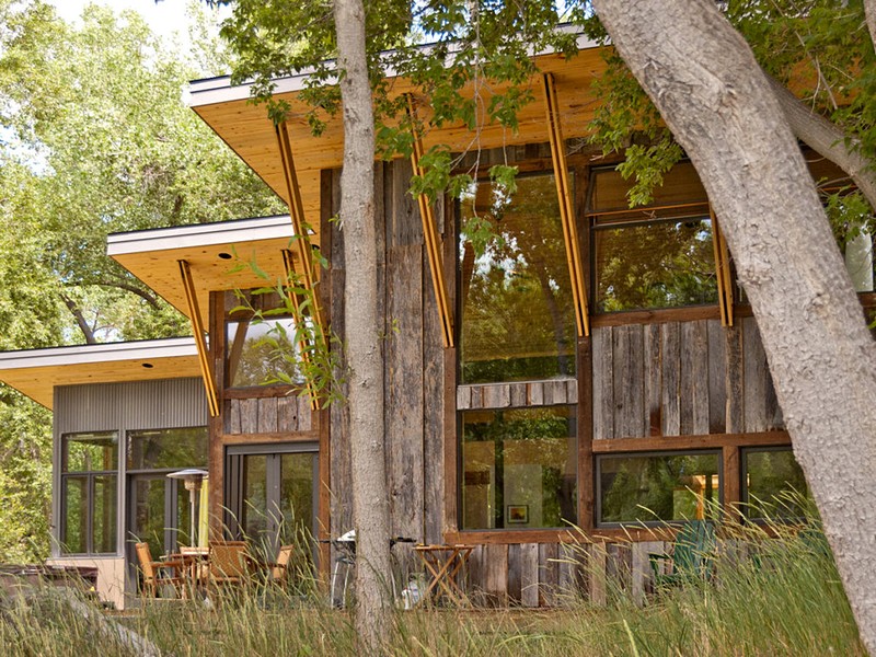 木质度假屋 | 低调简约的河畔避暑胜地-5