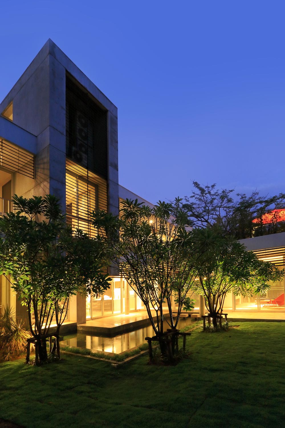 Design inspired by a desire to engage with the landscape and to celebrate the existing trees   CAANdesign  Architecture and home design blog-2