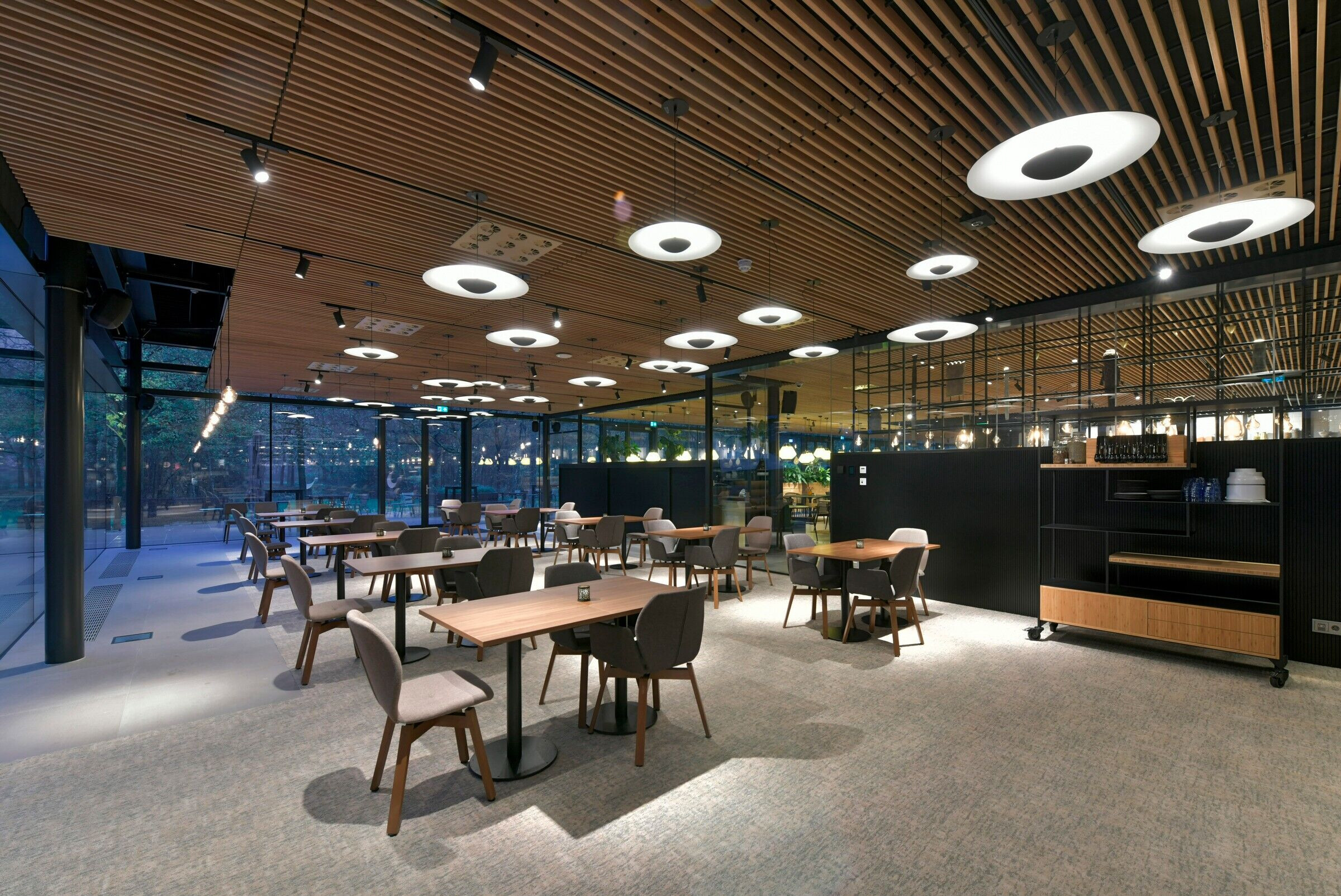 穿越时空的 monastery 餐厅丨荷兰丨Boparai Associates Architekten-16