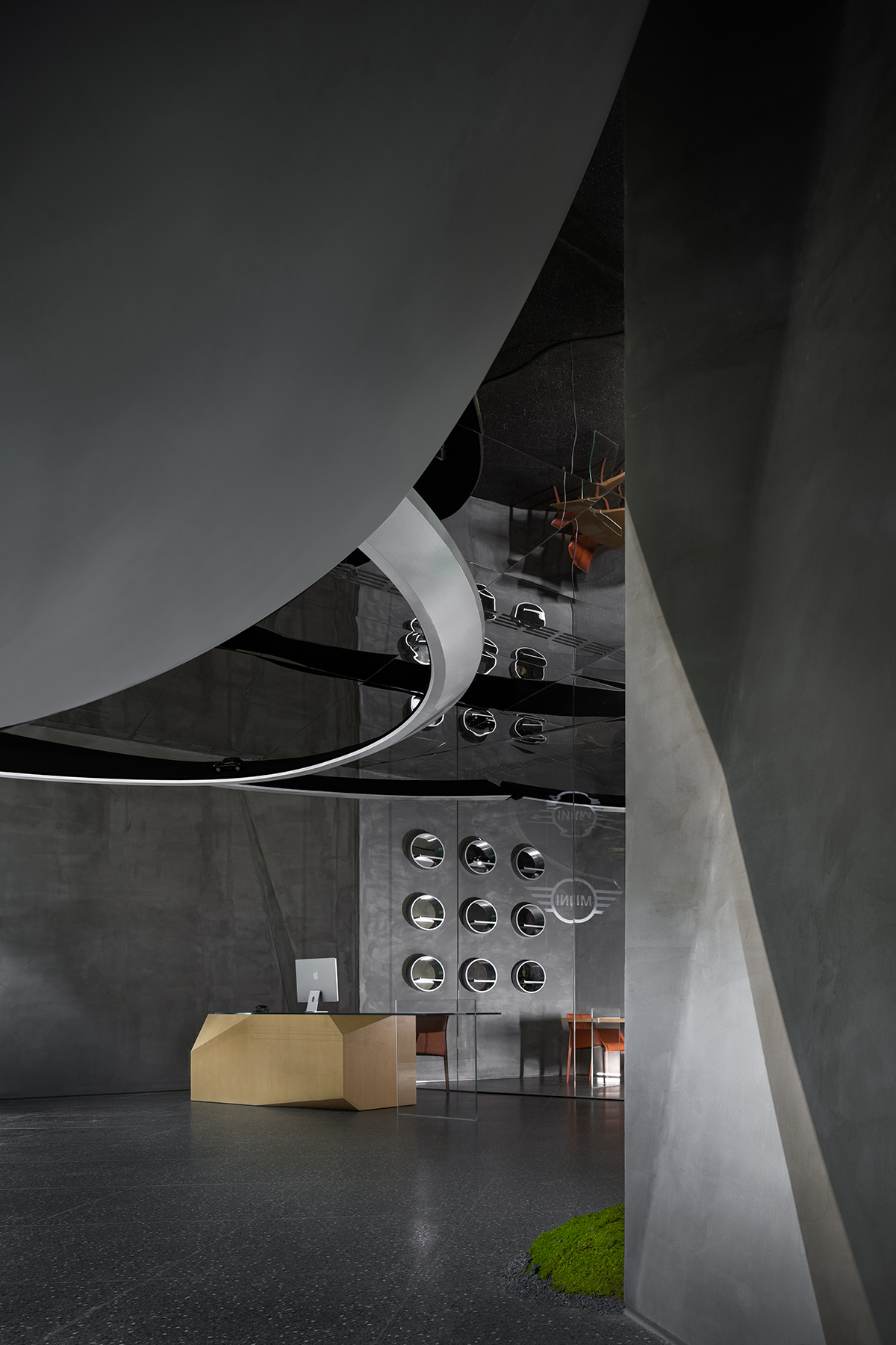 长沙 MINI 城市展厅丨中国长沙丨ARCHIHOPE 朱海博建筑设计事务所-14