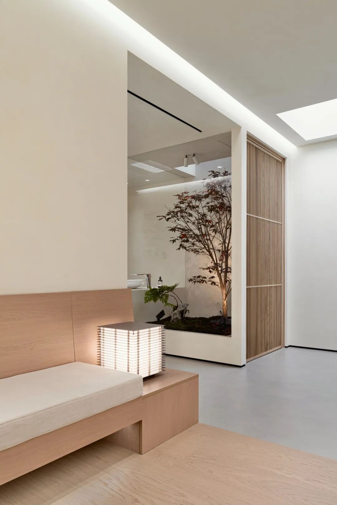 BENSONDESIGN原创设计丨400㎡被自然环绕的极简别墅-26