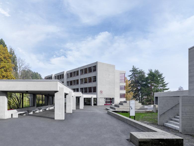 高级中学教育中心 ZIL丨瑞士丨Schneider Gmür Architekten-0