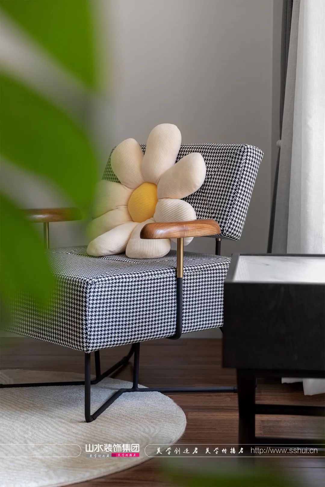 200 平复式住宅 · 现代简约与生活的热爱丨王雷-25