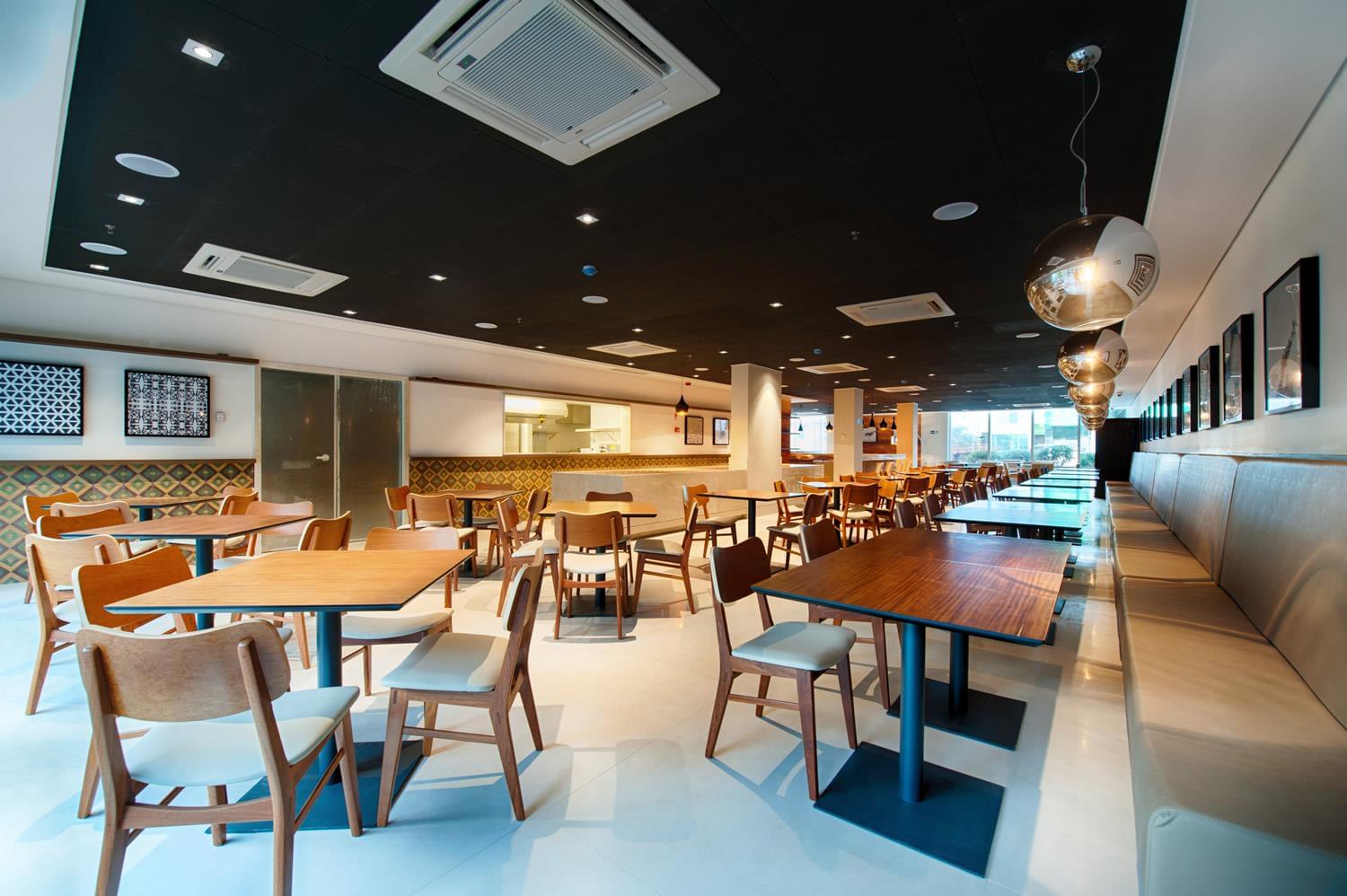 巴西 Hotel Holiday Inn | 现代设计与舒适体验的完美结合-9