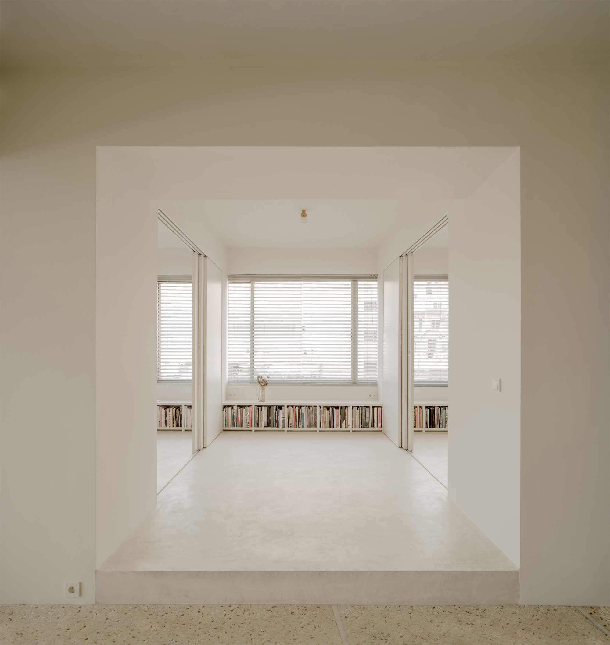 Astral Weeks Flat and Exhibition Space / Oblique-31