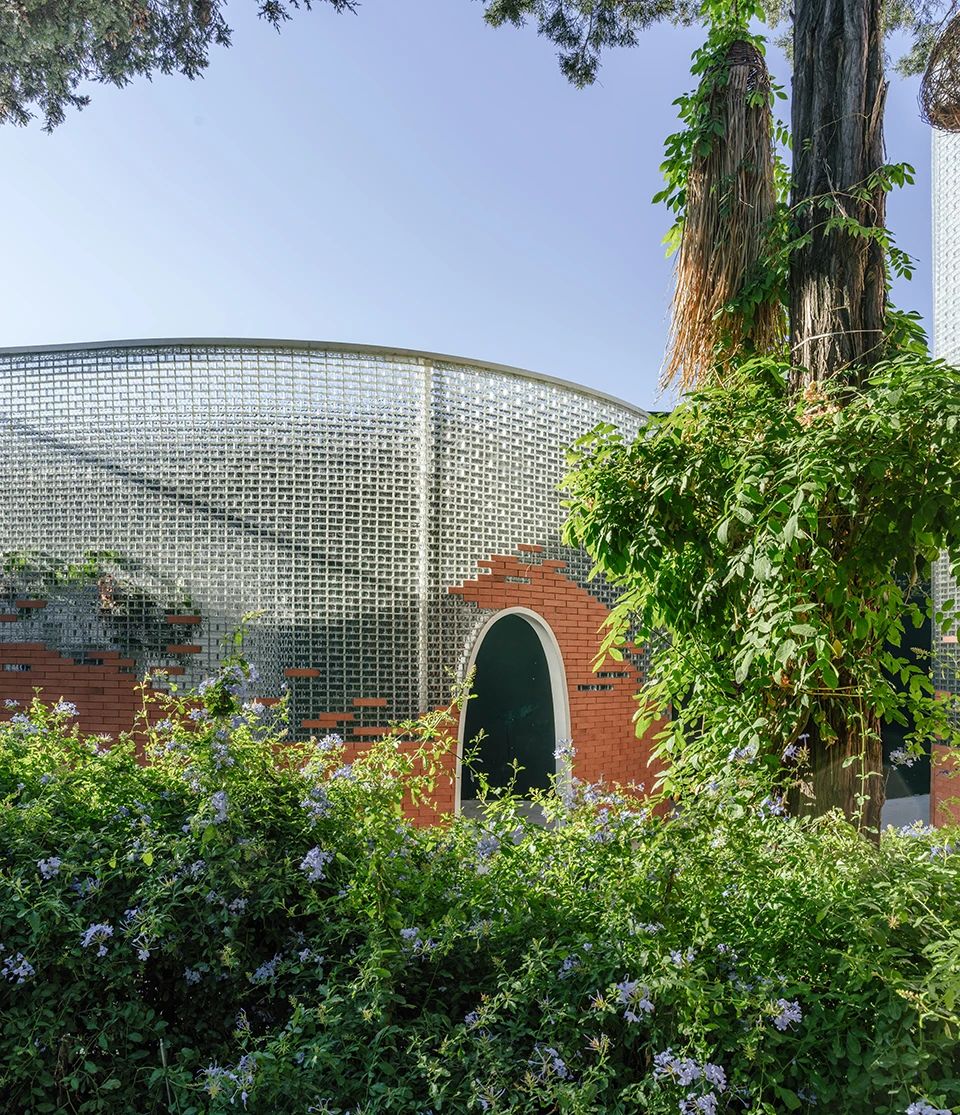 北京唯花花艺工作室 | 旧厂房改造的宁静梦幻花圃-8