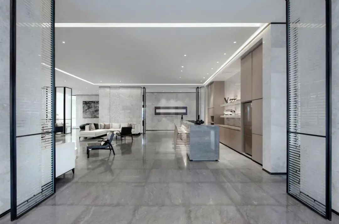 融创南昌·玖玺台销售中心 | 现代简约中的艺术与自然共生-37